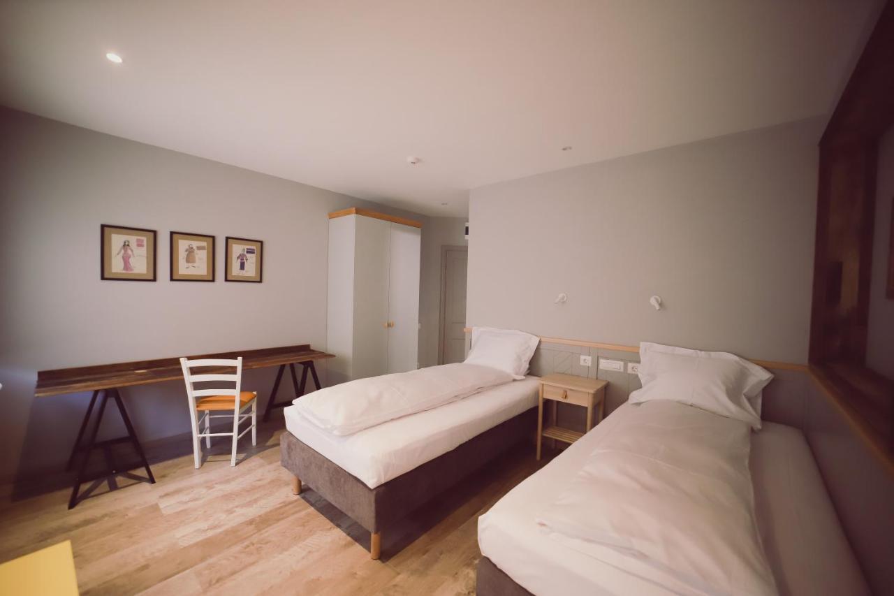 Villa Piazzetta Bacău Eksteriør billede