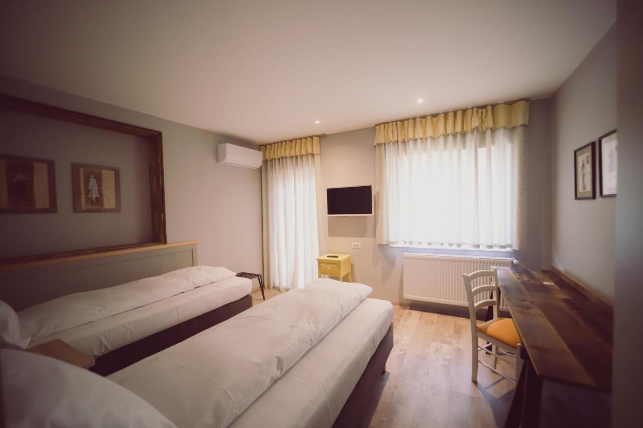 Villa Piazzetta Bacău Eksteriør billede